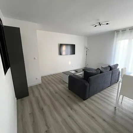 Maison 100m2 Uniquement Famille, Couple & Professionnel Villeparisis